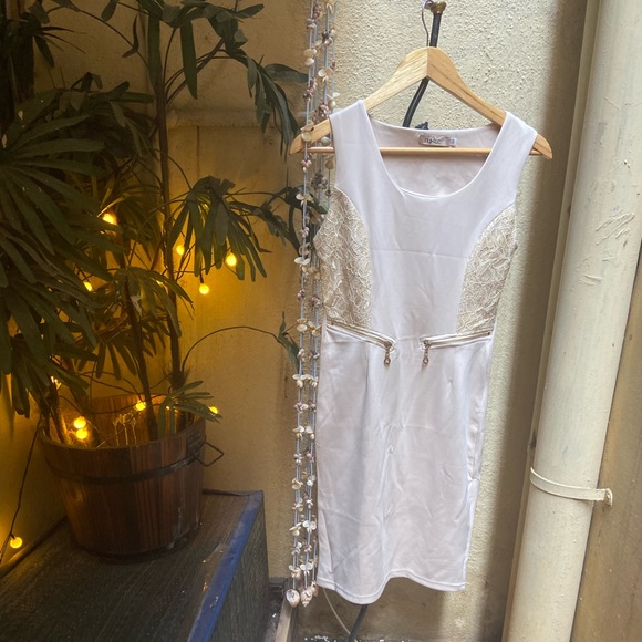 None Dresses & Skirts - 🛍️ Dress. Size - M